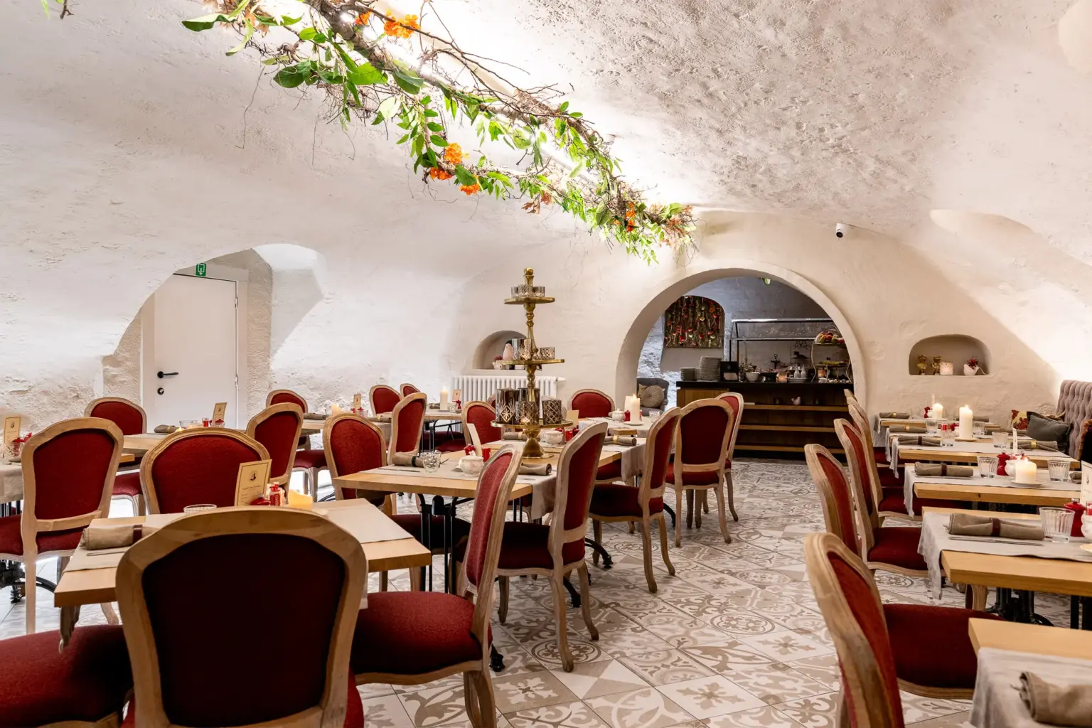 Breakfast room at Hotel de Castillion