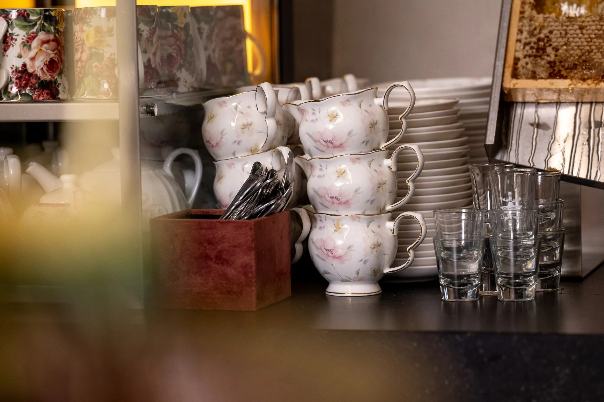 Luxurious tea making during breakfast